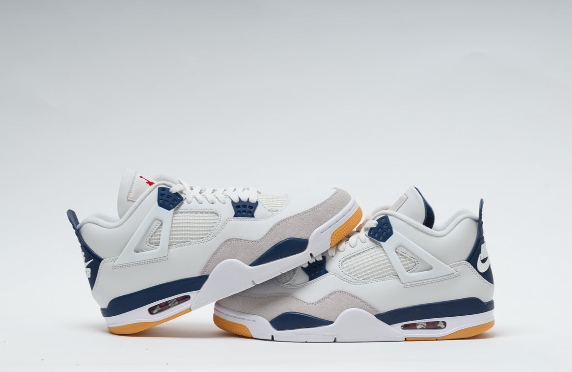 Nike SB x Air Jordan 4 Retro “Navy”