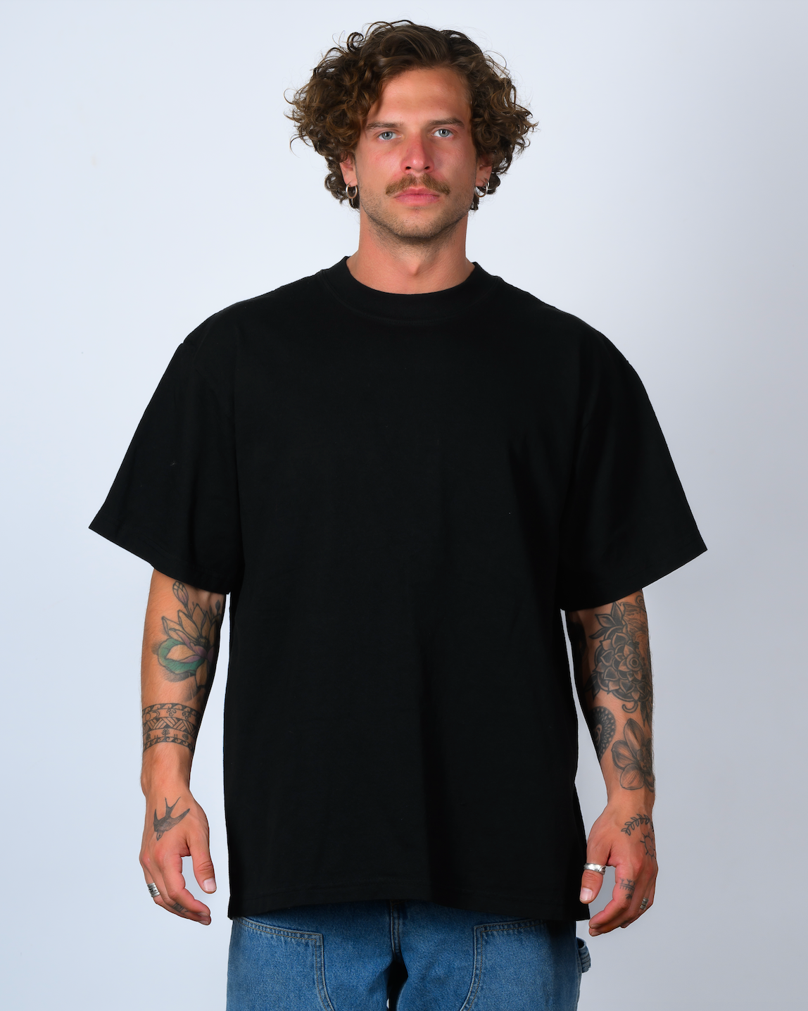 OFF BLACK- HEAVYWEIGHT OVERSIZE TEE