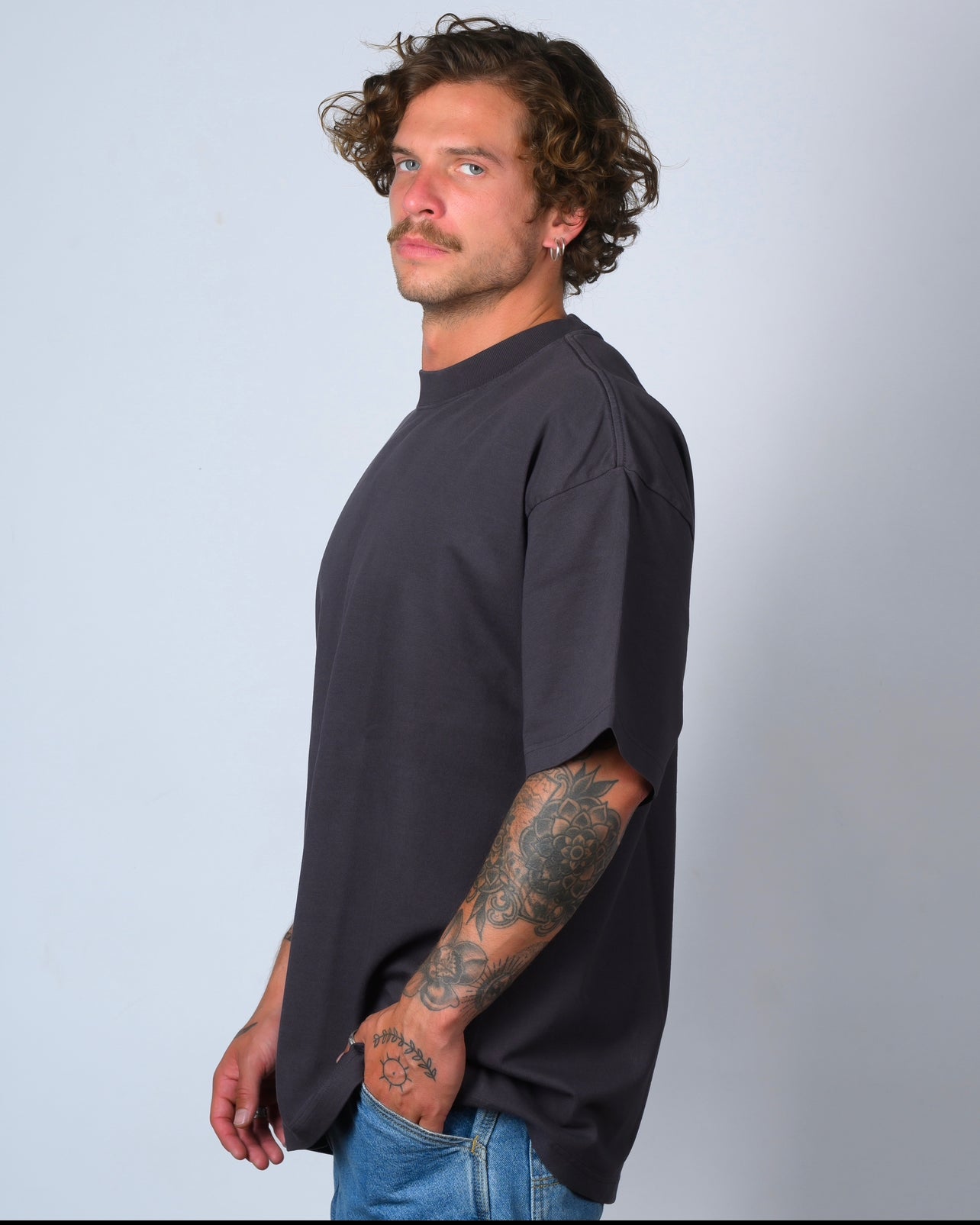 DARK GREY WASHED -MEGA HEAVYWEIGHT LUXURY TEE