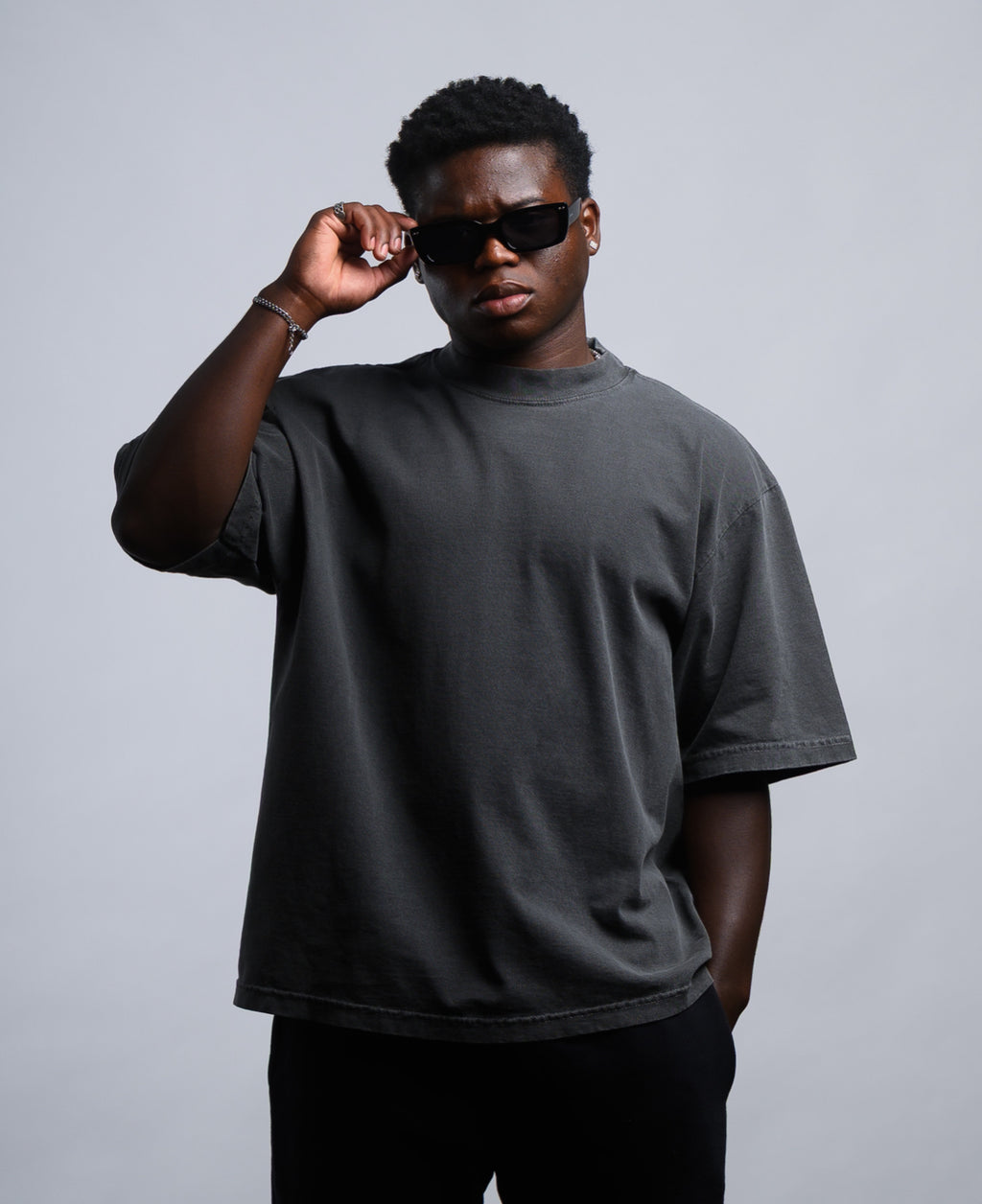 SHADOW (BLACK WASHED) BOXY TEE